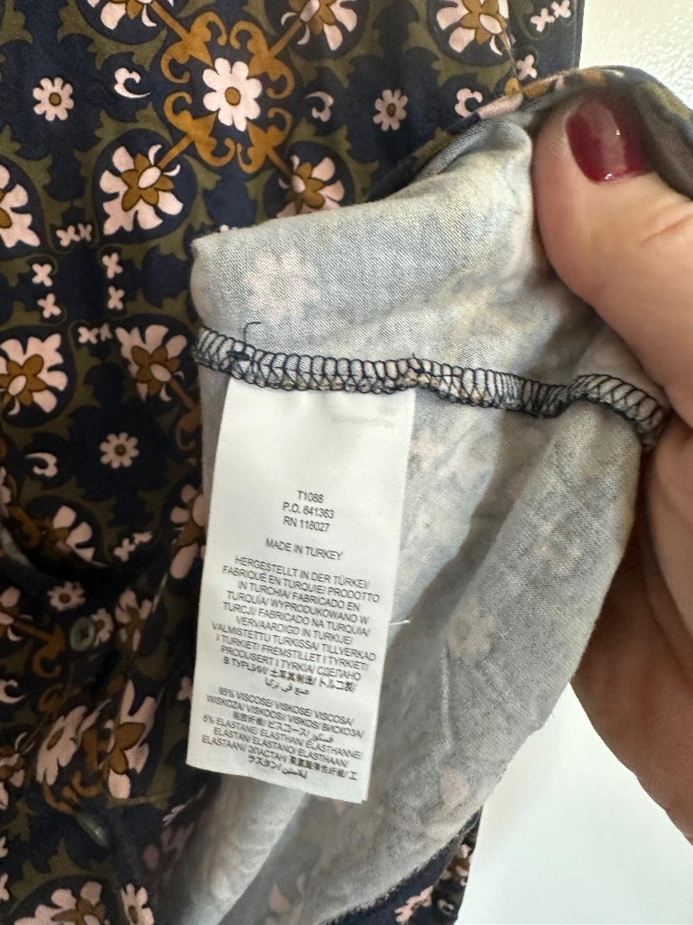 Boden Button Down Floral Print Collared Shirt, Jersey Knit, US 10 - Picture 6 of 7